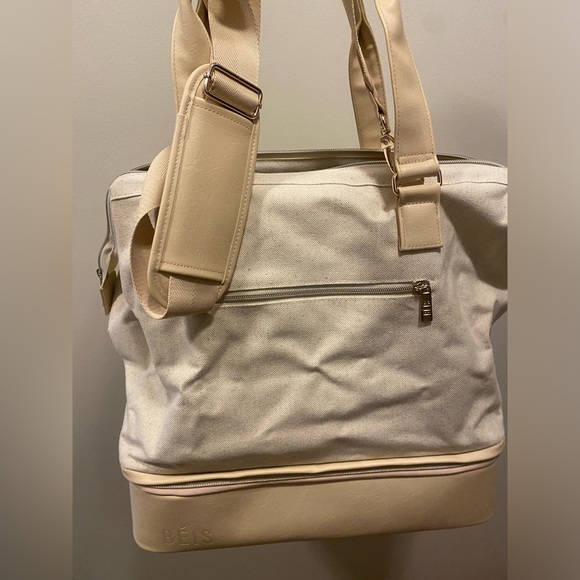 Beis Convertible Weekender - Picture 5 of 8